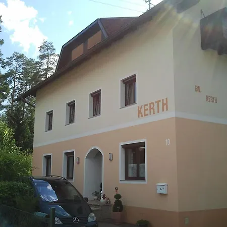 Kerth Apartmán *